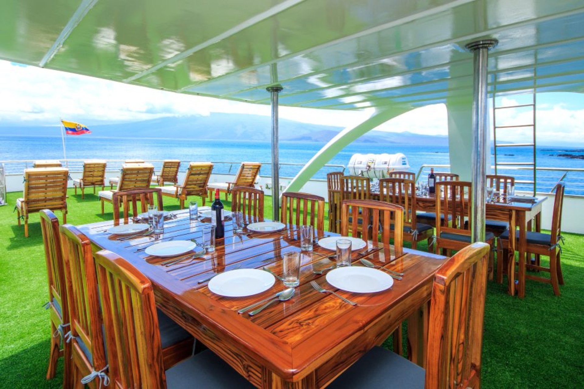  Foto Yate Solaris